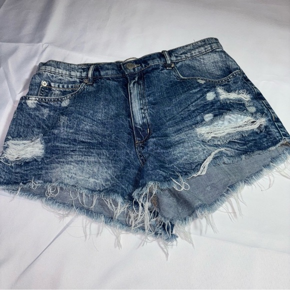 Garage Denim Festival Distress High Waist Jean Shorts Size 11 - Picture 1 of 10